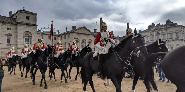 London Guards Feature