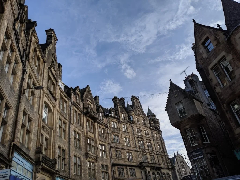 Playground Earth l Edinburgh l Street Scene