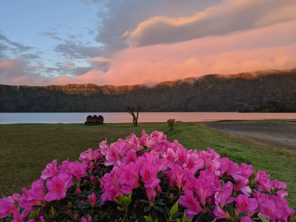 Sete Cidades Lake Walk