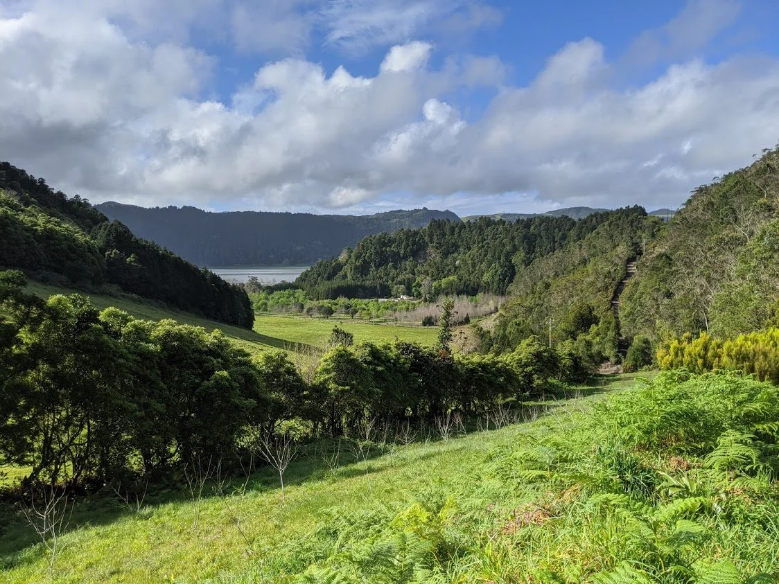 Playground Earth Azores, Furnas. Help Help