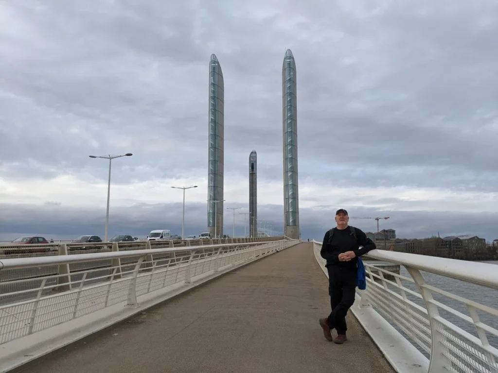 Playground-Earth Bordeaux France Bridge Jim