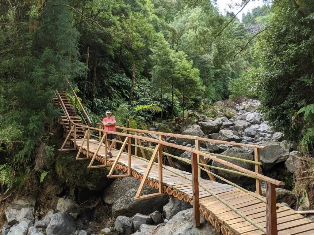 Playground-Earth Parque Grena Bridge