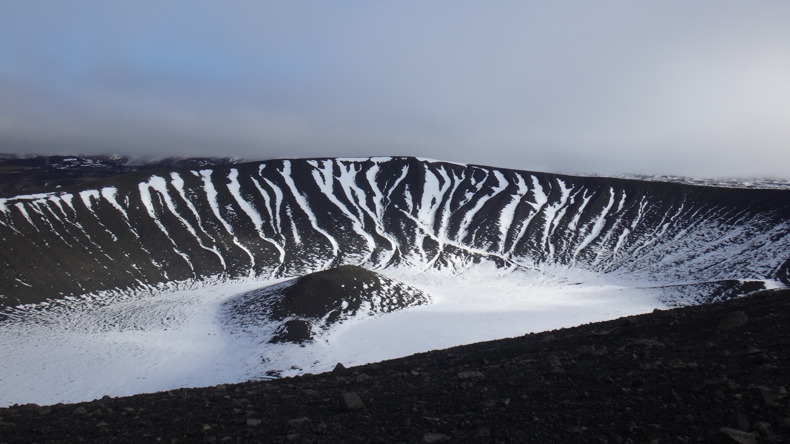 PGE l Hverfjall volcano l Staring into the belly of the beast