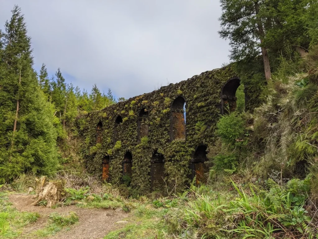 Azores Aquaduct Windows