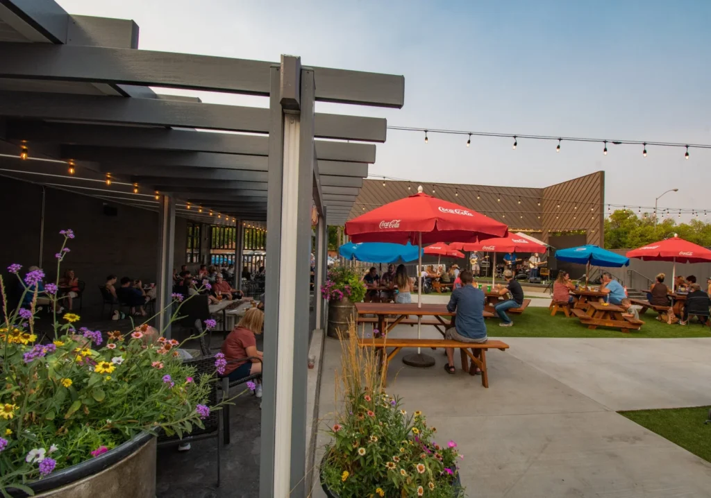 Idaho's Original 2nd Market Outdoor Yard