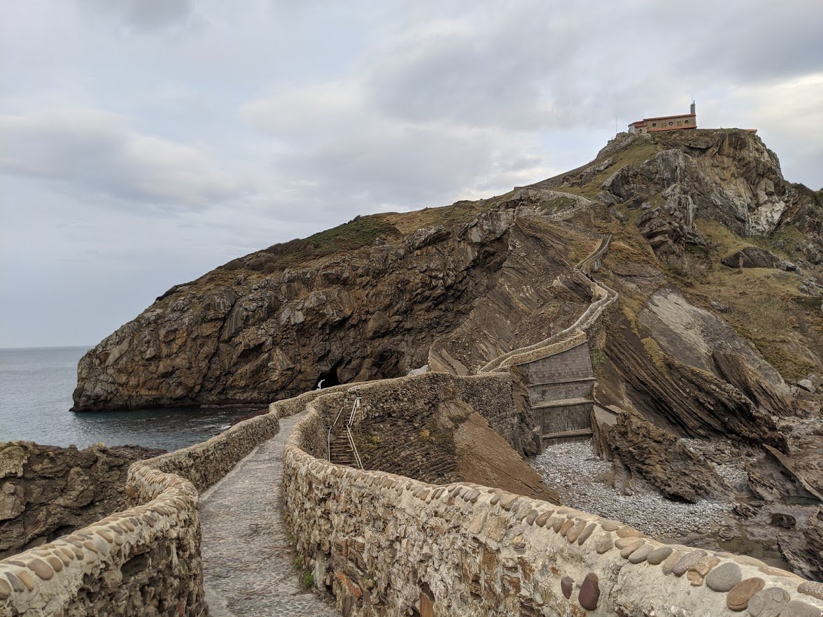 7 WALKS IN NORTHERN SPAIN