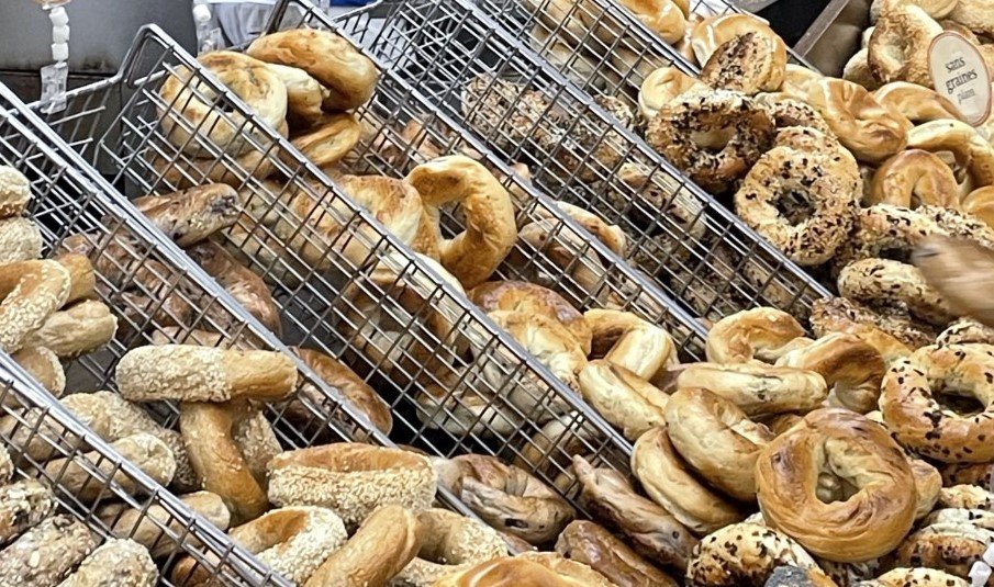 Legendary St-Viateur bagel shop