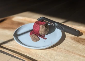 Roasted Beet Salad Feature